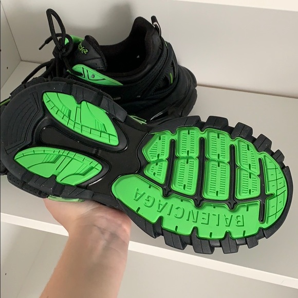 BNIB Balenciaga Track 2 Sneakers - Picture 2 of 7